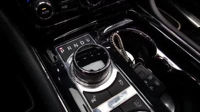 Jaguar XJ