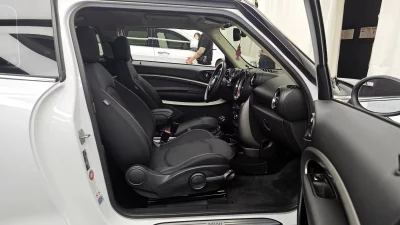 MINI Paceman