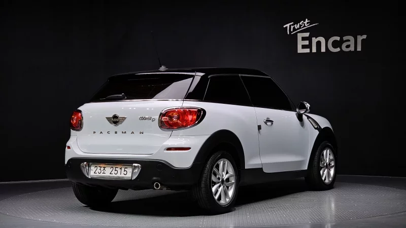 MINI Paceman