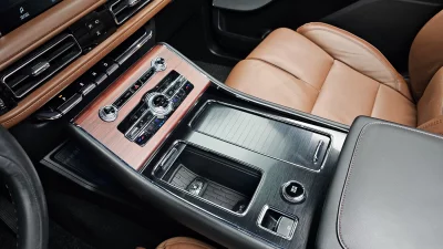 Lincoln AVIATOR