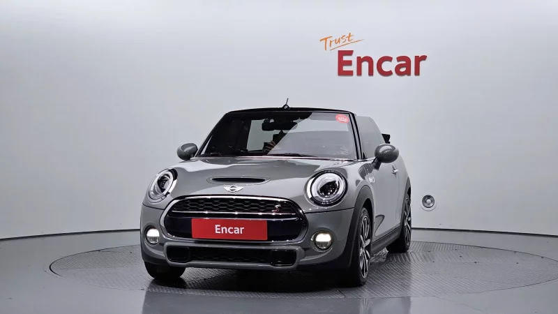 MINI Cooper Convertible