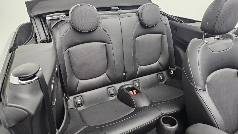 MINI Cooper Convertible