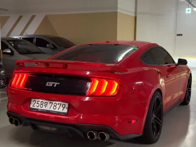Ford MUSTANG
