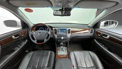 Hyundai Equus