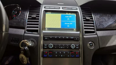 Ford TAURUS