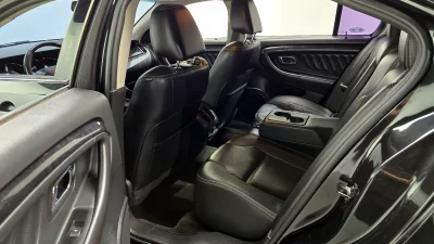 Ford TAURUS