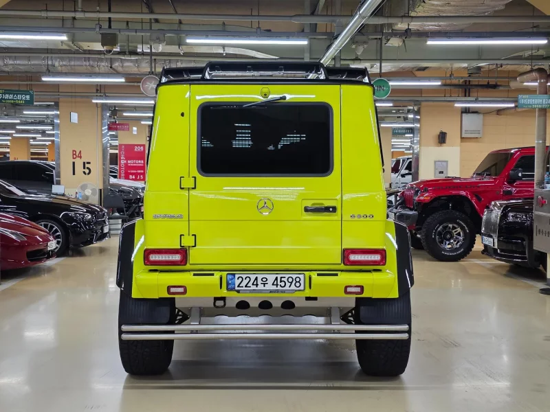 Mercedes-Benz G-Class
