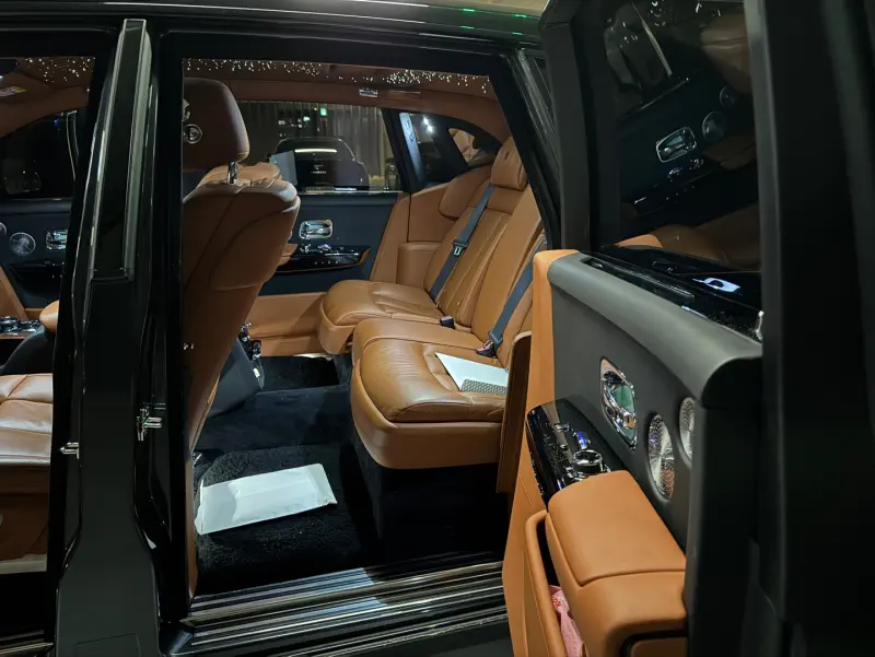 Rolls-Royce PHANTOM