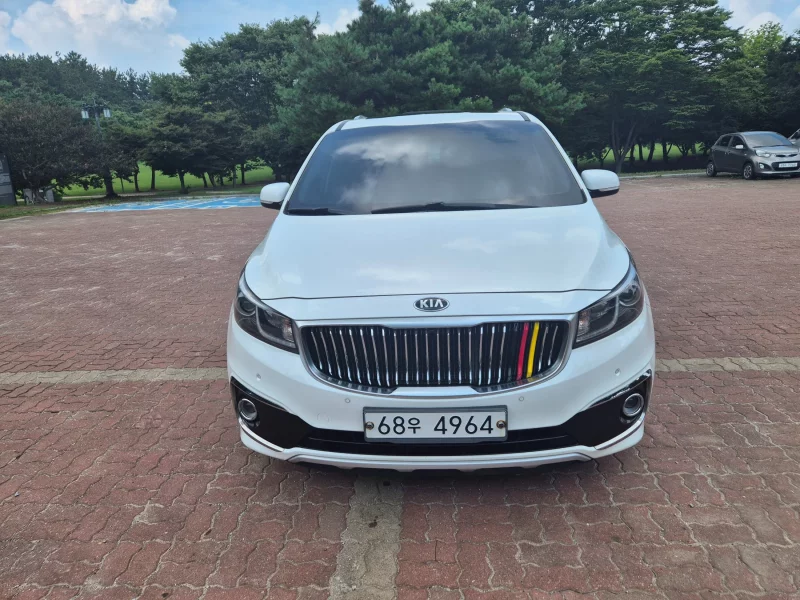 Kia Carnival