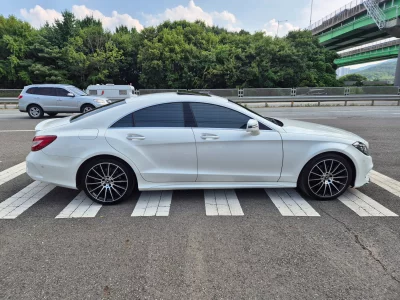 Mercedes-Benz CLS-Class