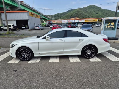 Mercedes-Benz CLS-Class