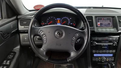 Kia OPIRUS