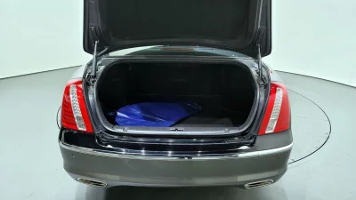 Kia OPIRUS