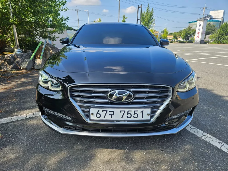 Hyundai Grandeur