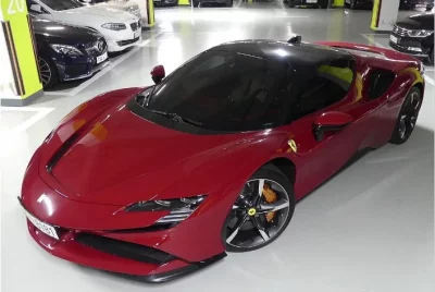 Ferrari SF90