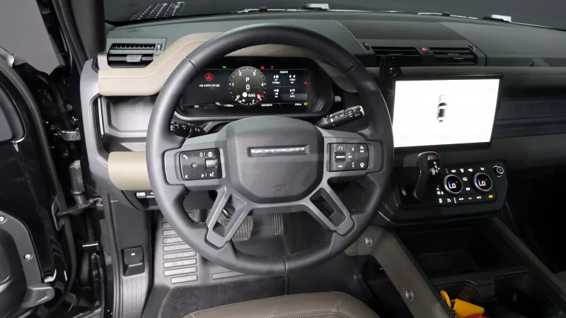 Land Rover DEFENDER