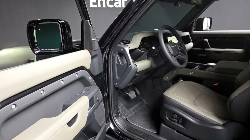 Land Rover DEFENDER