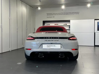 Porsche 718