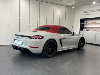 Porsche 718