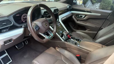 Lamborghini URUS