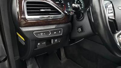 Genesis EQ900