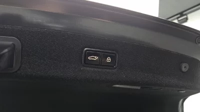 Genesis EQ900