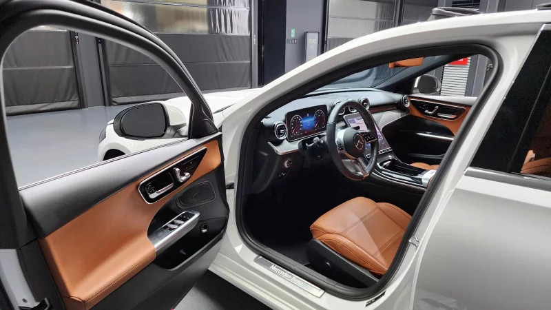 Mercedes-Benz C-Class