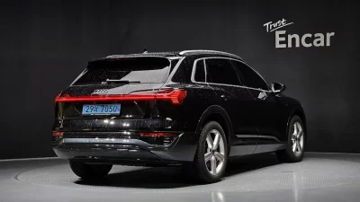 Audi Q8 E-TRON