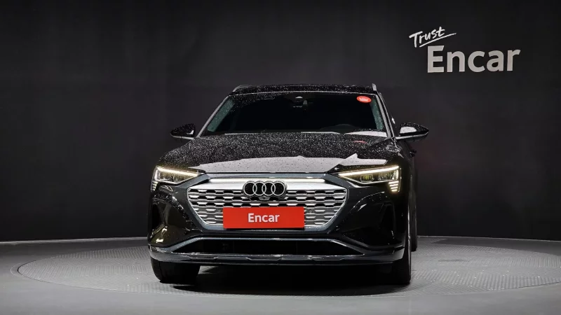 Audi Q8 E-TRON