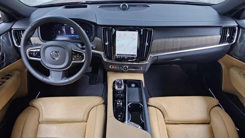 Volvo V90