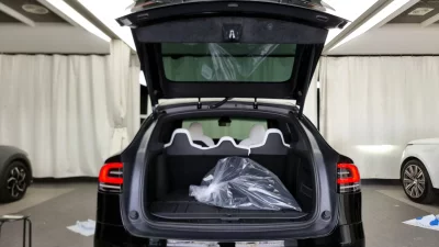 Tesla MODEL X