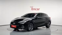 Infiniti Q30