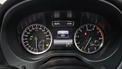 Infiniti Q30