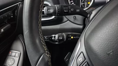 Infiniti Q30