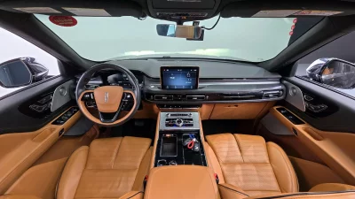 Lincoln AVIATOR