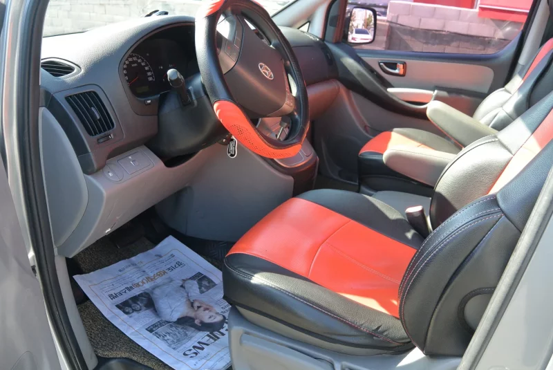 Hyundai Grand Starex