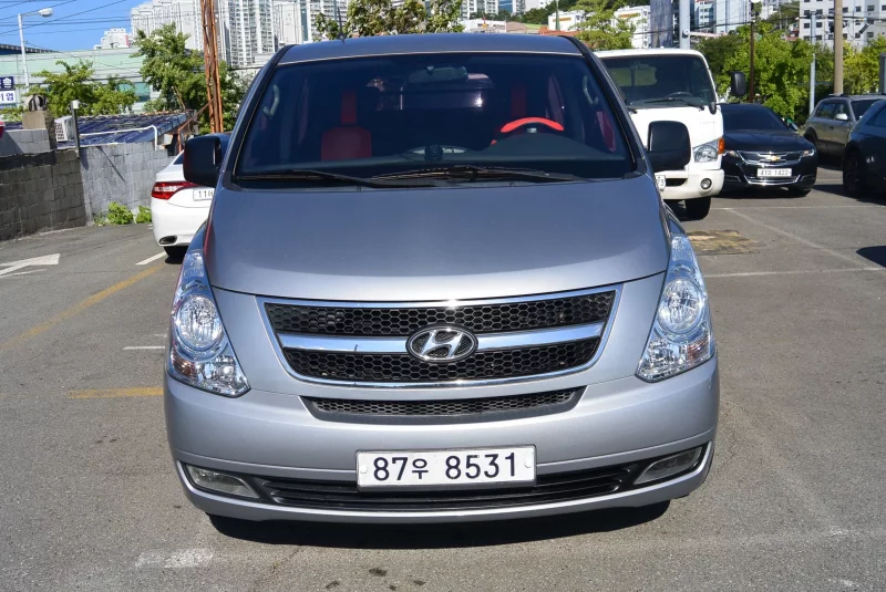 Hyundai Grand Starex