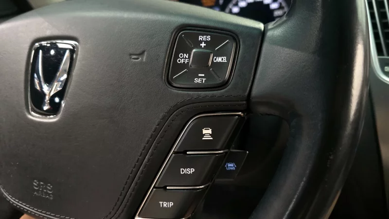 Hyundai Equus