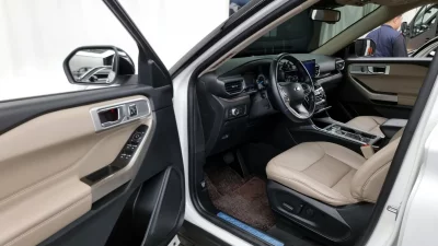 Ford EXPLORER