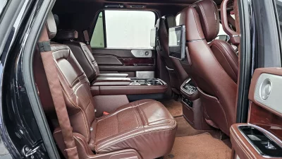 Lincoln NAVIGATOR