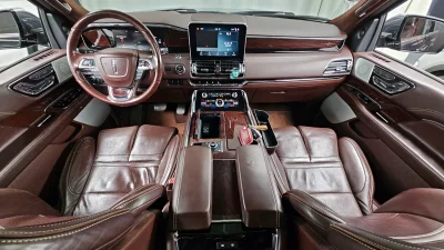 Lincoln NAVIGATOR