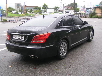 Hyundai Equus