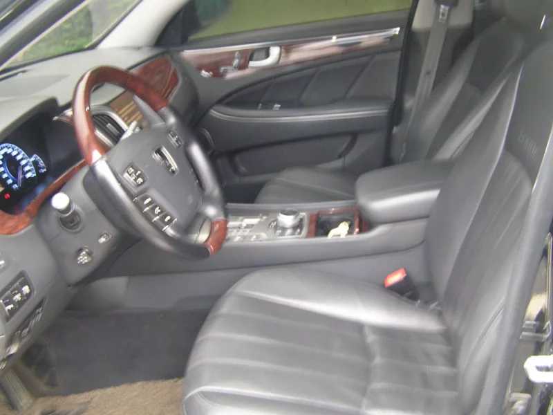 Hyundai Equus