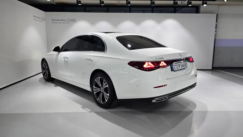 Mercedes-Benz E-Class