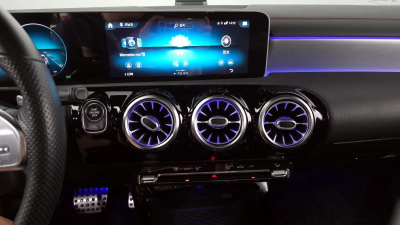 Mercedes-Benz CLA-Class