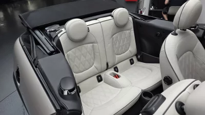 MINI Cooper Convertible