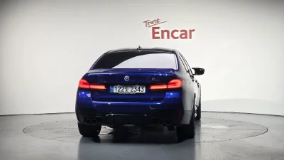 BMW M5