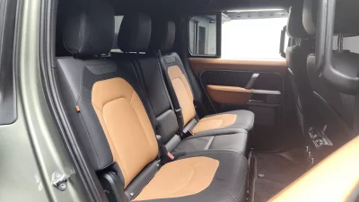 Land Rover DEFENDER