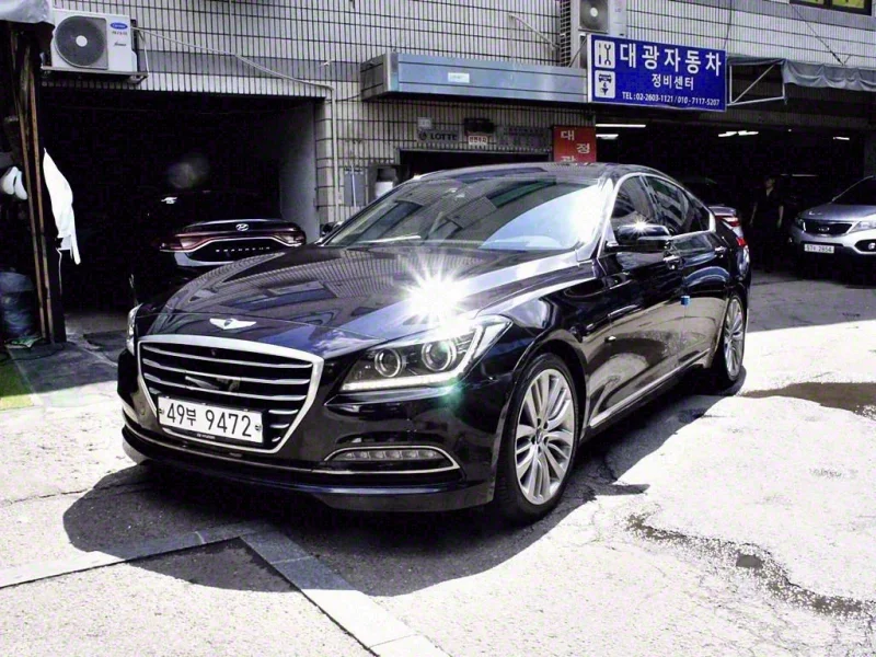 Hyundai Genesis