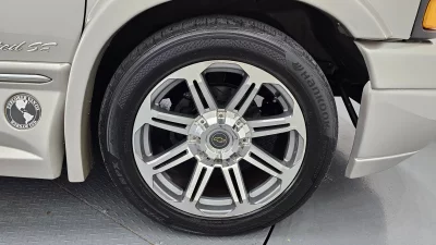 Chevrolet Express Van
